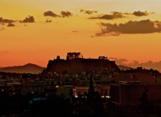 Akropolis Öffnungszeiten 2025 & vorauss. Wartezeiten Akropolis Sonnenuntergang am Abend