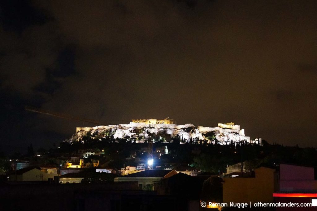 Rooftop Bar Athen Couleur Locale Blick auf die Akropolis